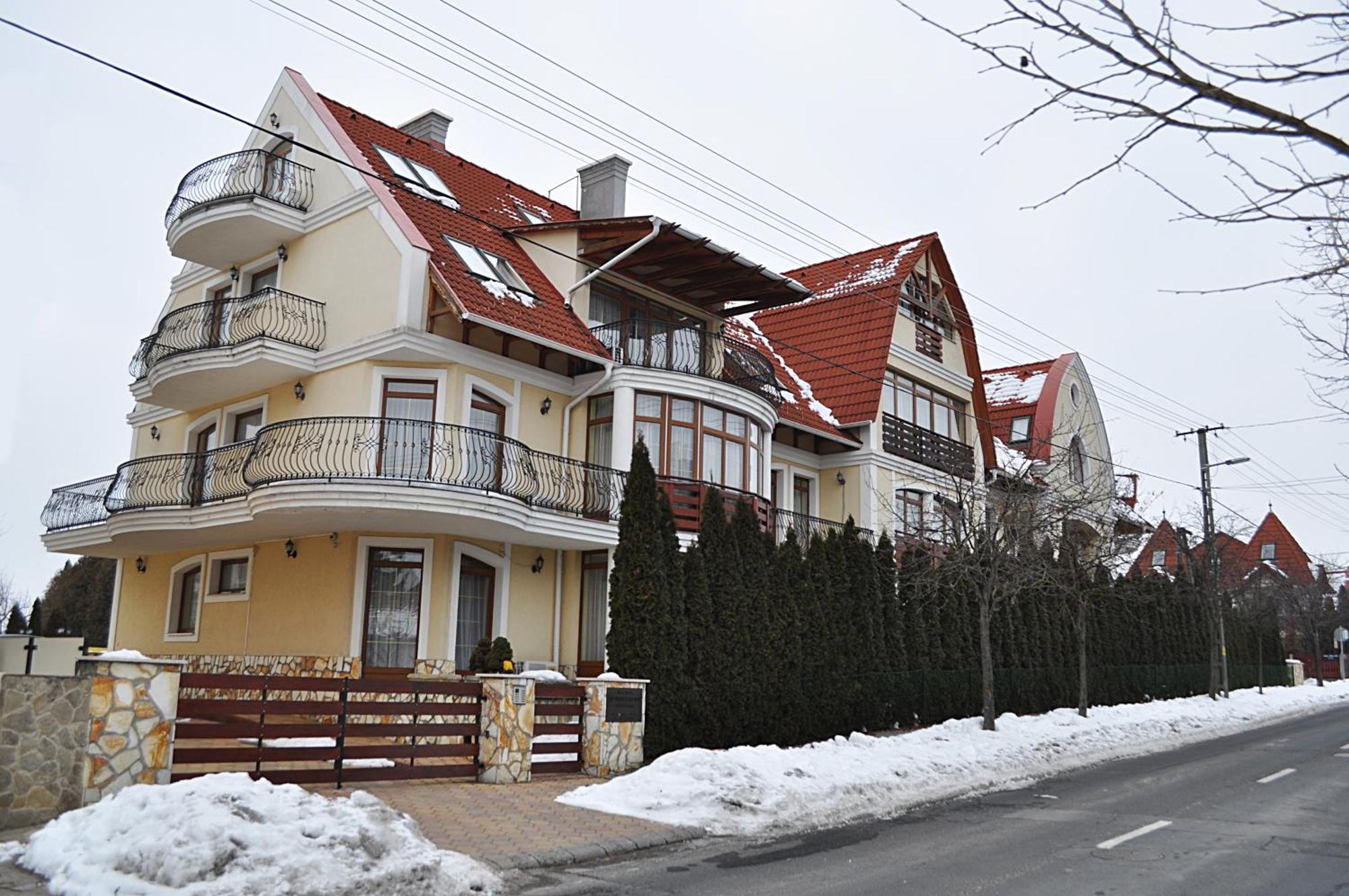 Club Unicum Apartment Heviz Exterior photo