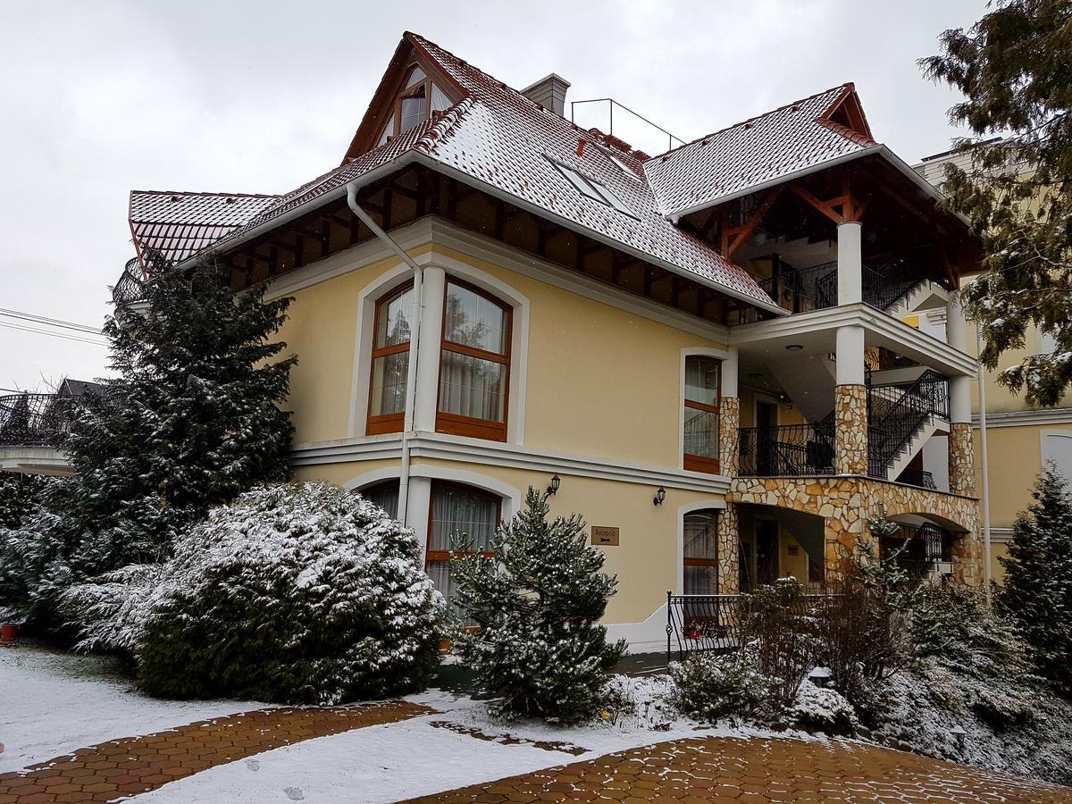 Club Unicum Apartment Heviz Exterior photo